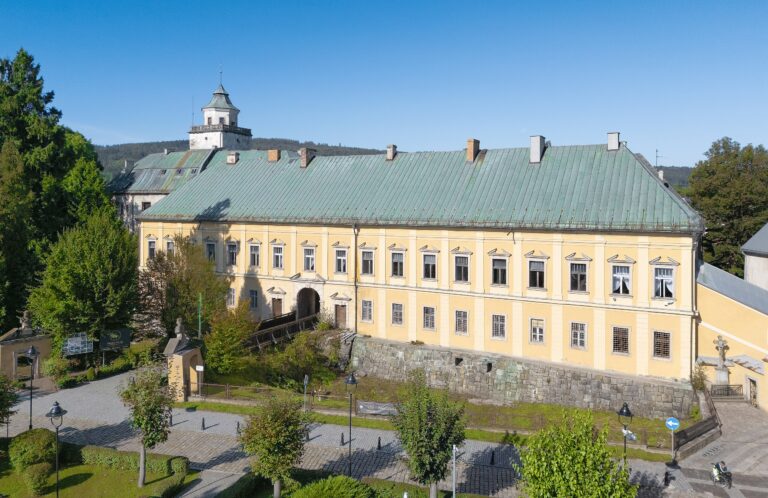 Międzylesie: Krótka historia o tym, jak znalazłeś się na końca świata